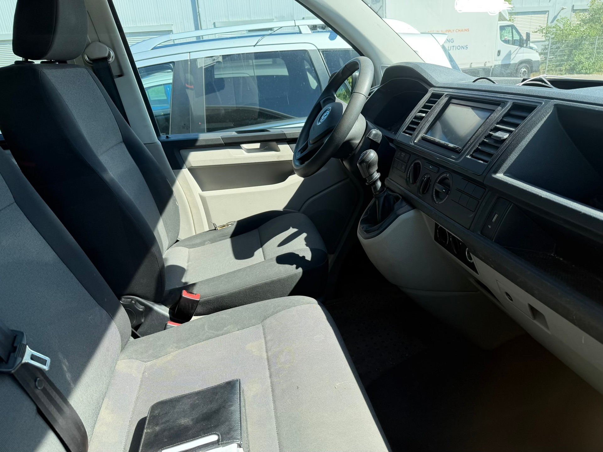 VW T6 Caravelle 2.0 TDI Trendline LWB-image-6