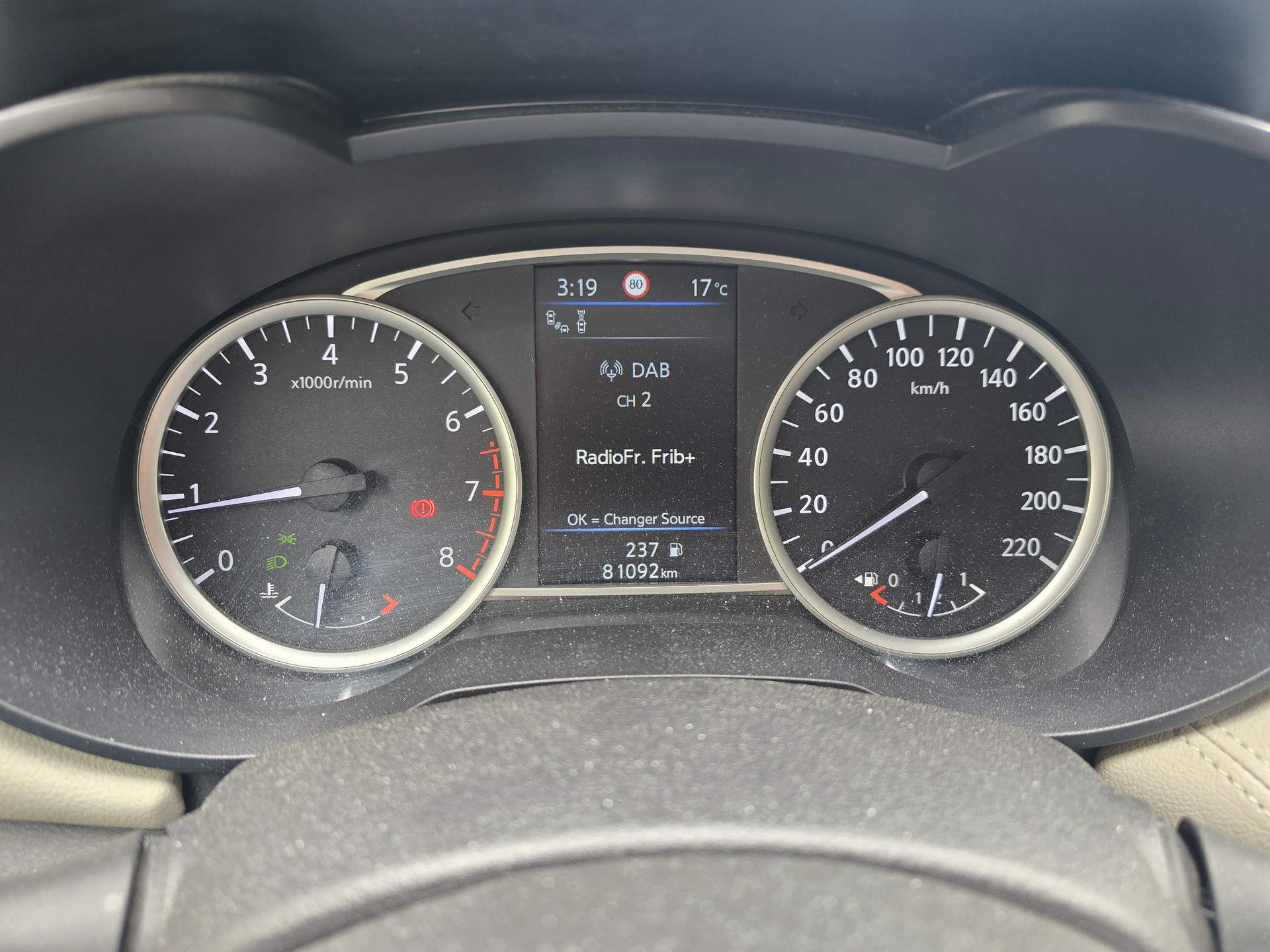 NISSAN Micra DIG-T 117 n-connecta-image-8