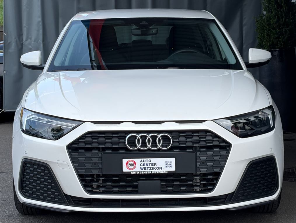 AUDI A1 Sportback 30 TFSI Attraction S-tronic-image-0