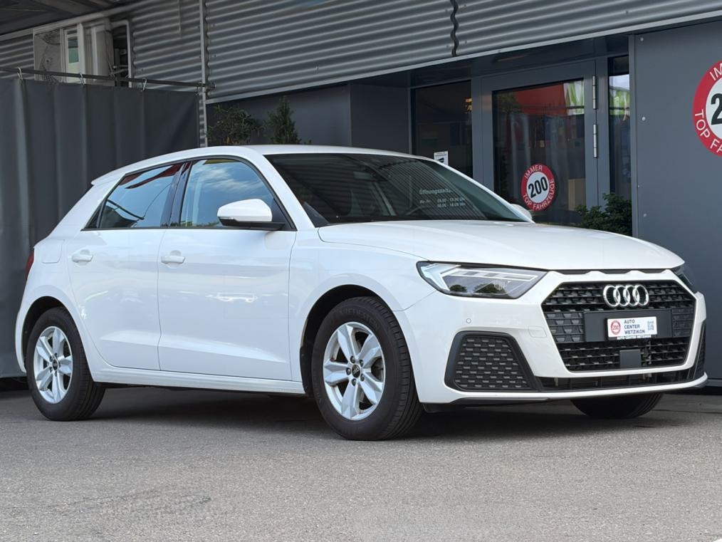 AUDI A1 Sportback 30 TFSI Attraction S-tronic-image-1