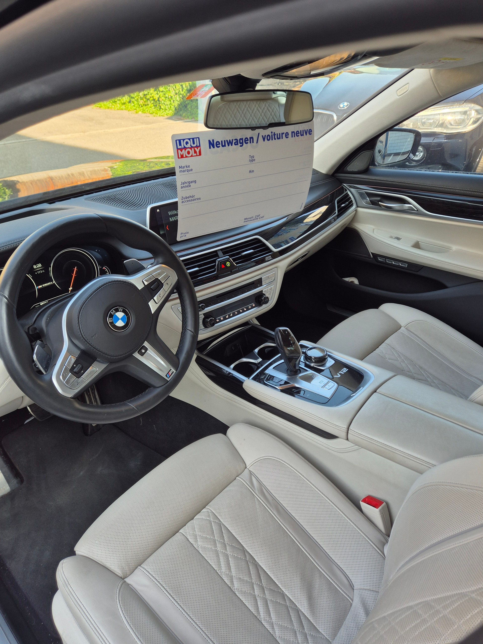 BMW M760Li xDrive SAG-image-5