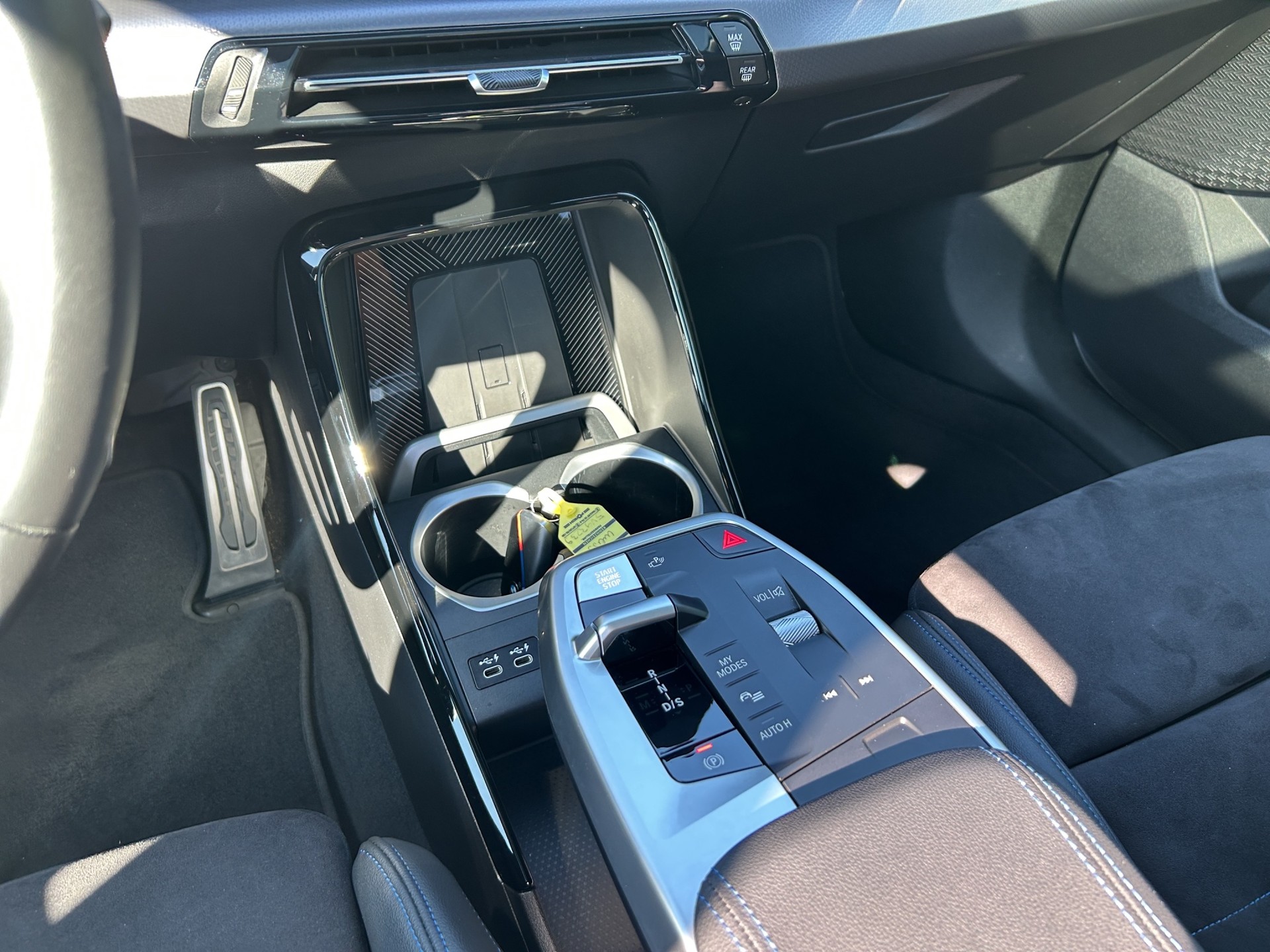 BMW X1 xDrive 23i 48V M Sport-image-16