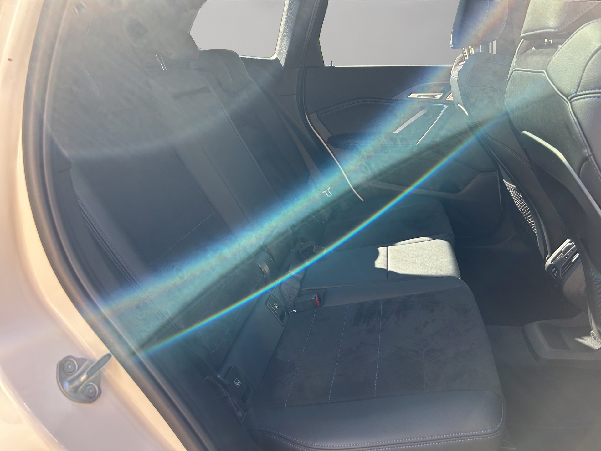 BMW X1 xDrive 23i 48V M Sport-image-21