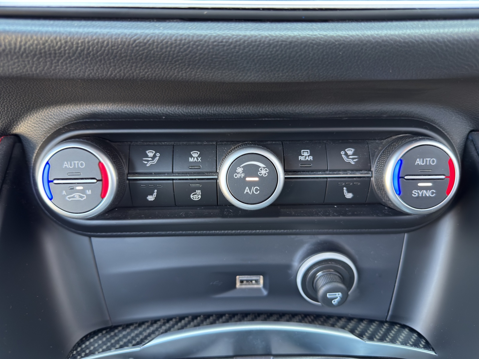 ALFA ROMEO Stelvio 2.0 Veloce TI Q4 Automatic-image-15