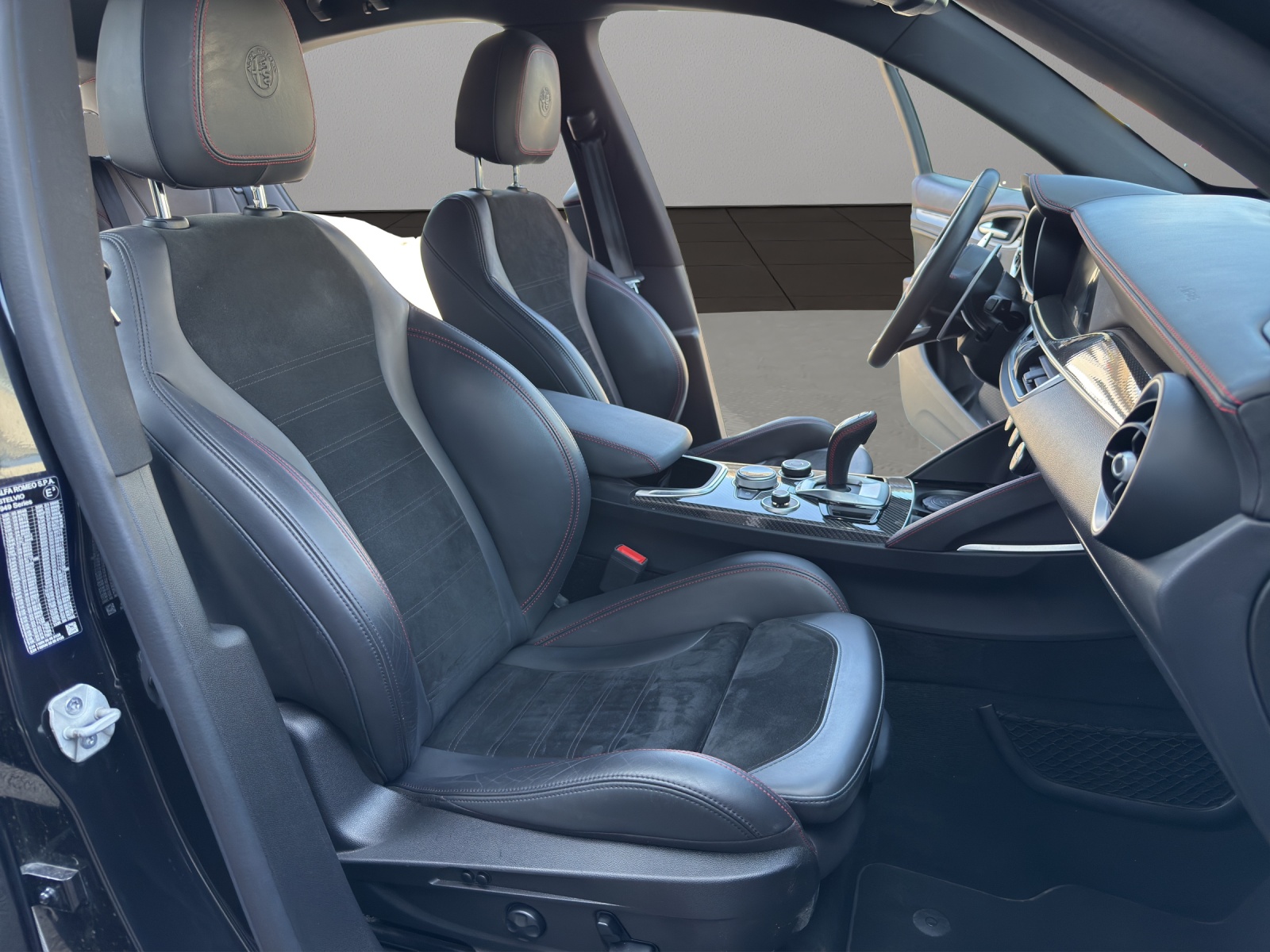 ALFA ROMEO Stelvio 2.0 Veloce TI Q4 Automatic-image-16