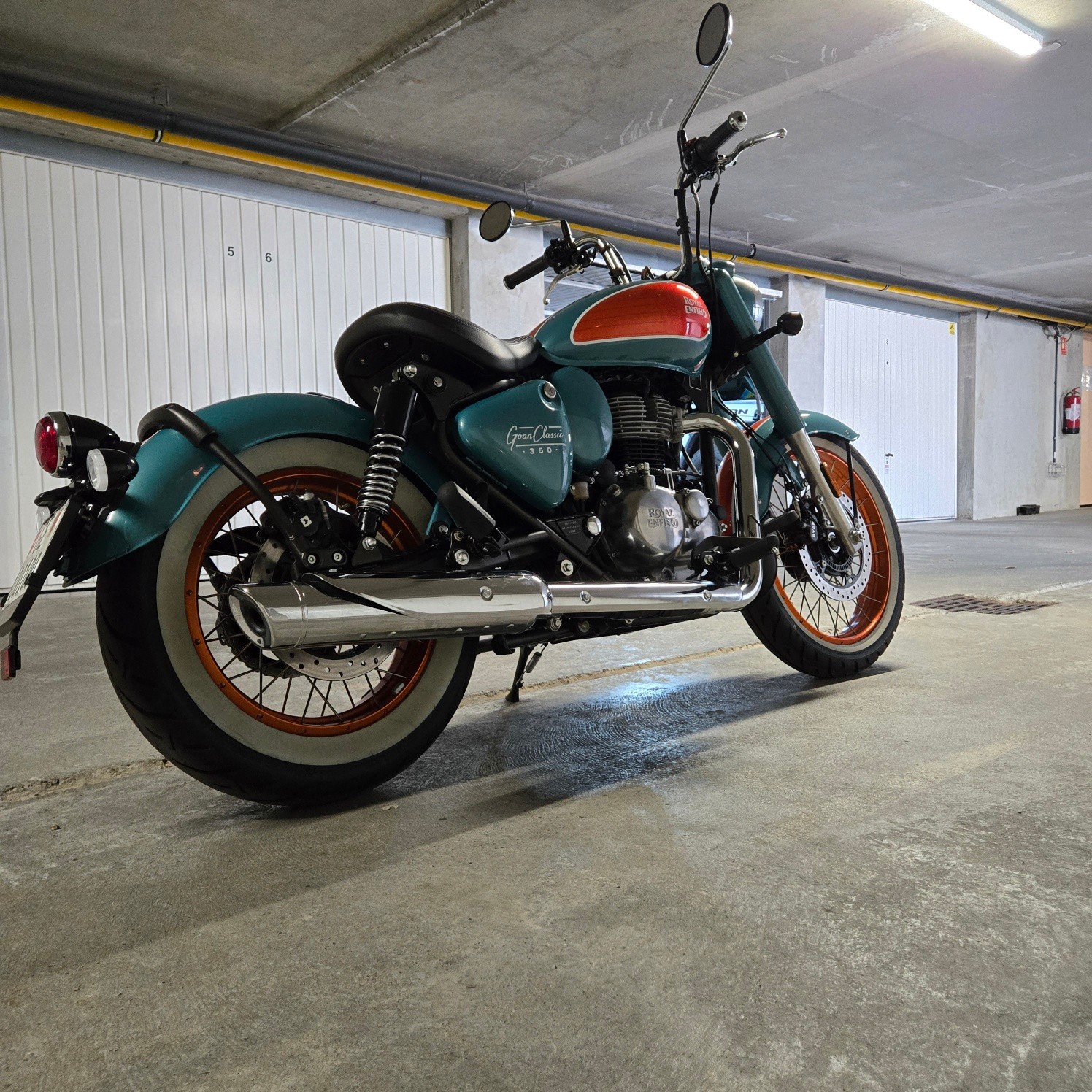 ROYAL ENFIELD Classic 350 Goan Limited-image-11