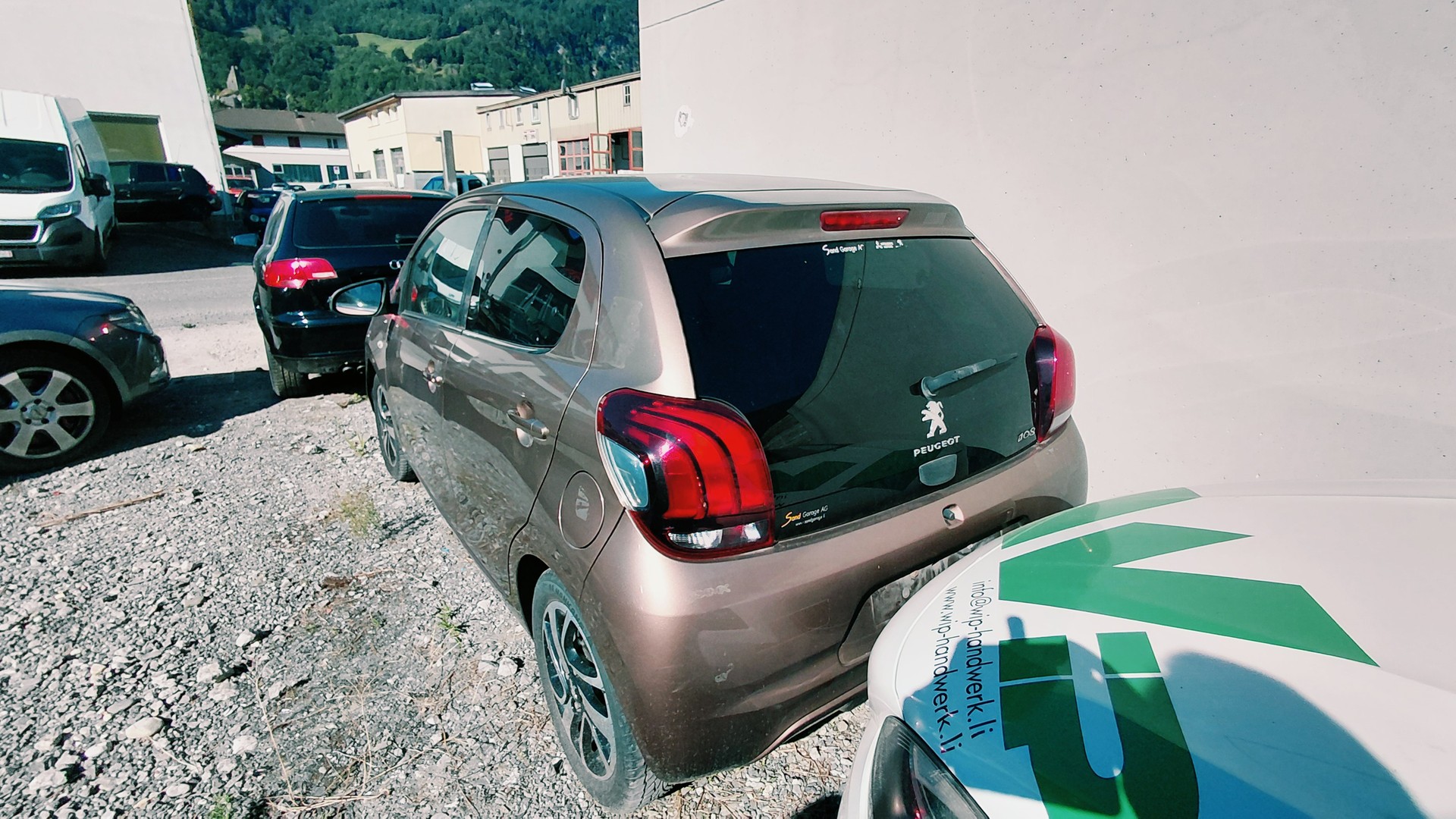 PEUGEOT 108 1.2 VTi-image-6