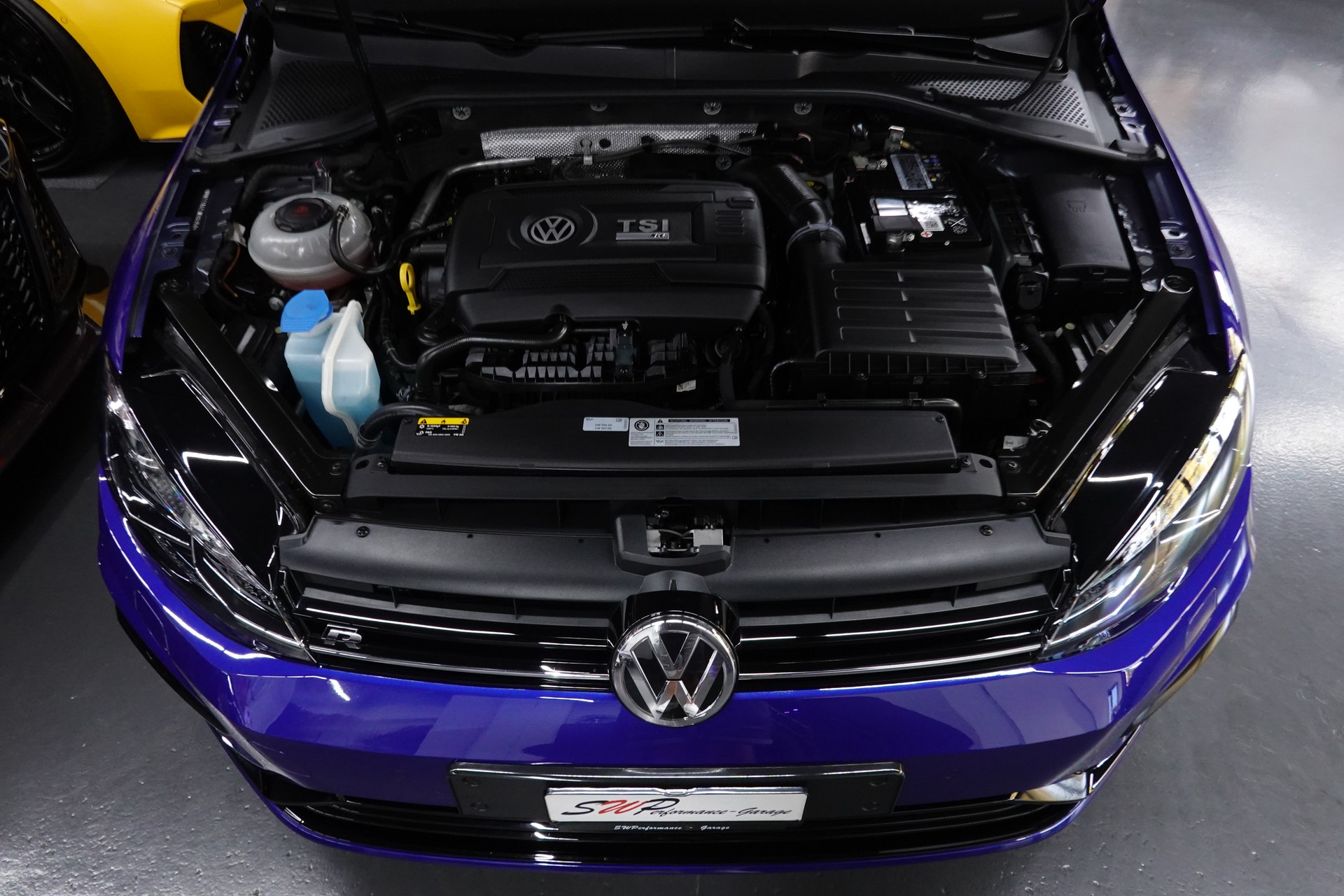 VW GOLF 2.0 TSI R 4MOTION DSG 301 PS BLAU MET.-image-5