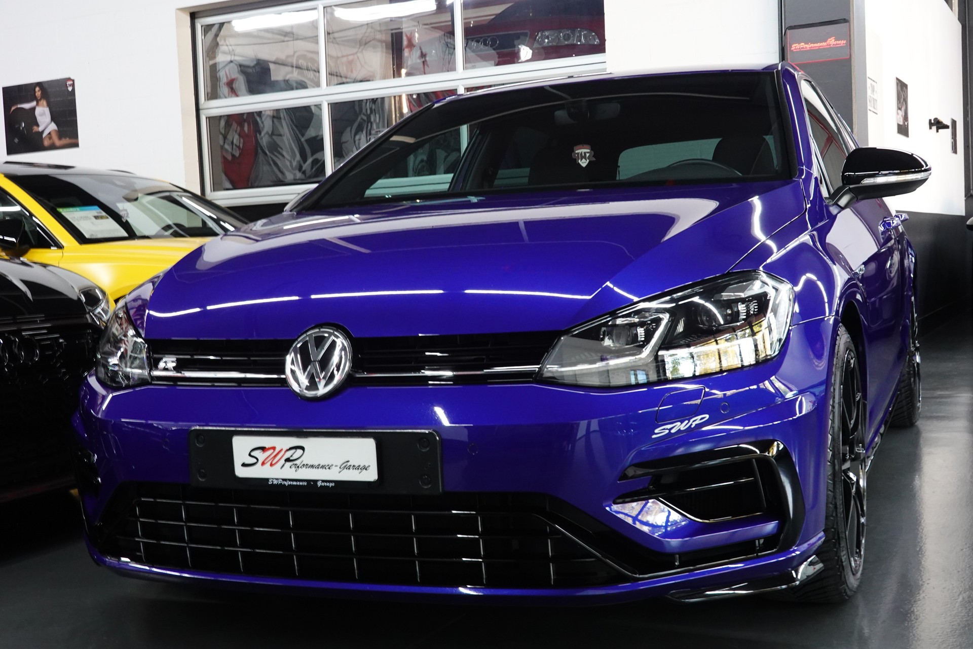 VW GOLF 2.0 TSI R 4MOTION DSG 301 PS BLAU MET.-image-4