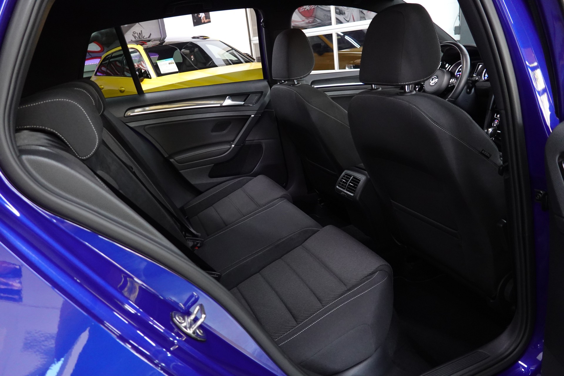VW GOLF 2.0 TSI R 4MOTION DSG 301 PS BLAU MET.-image-34
