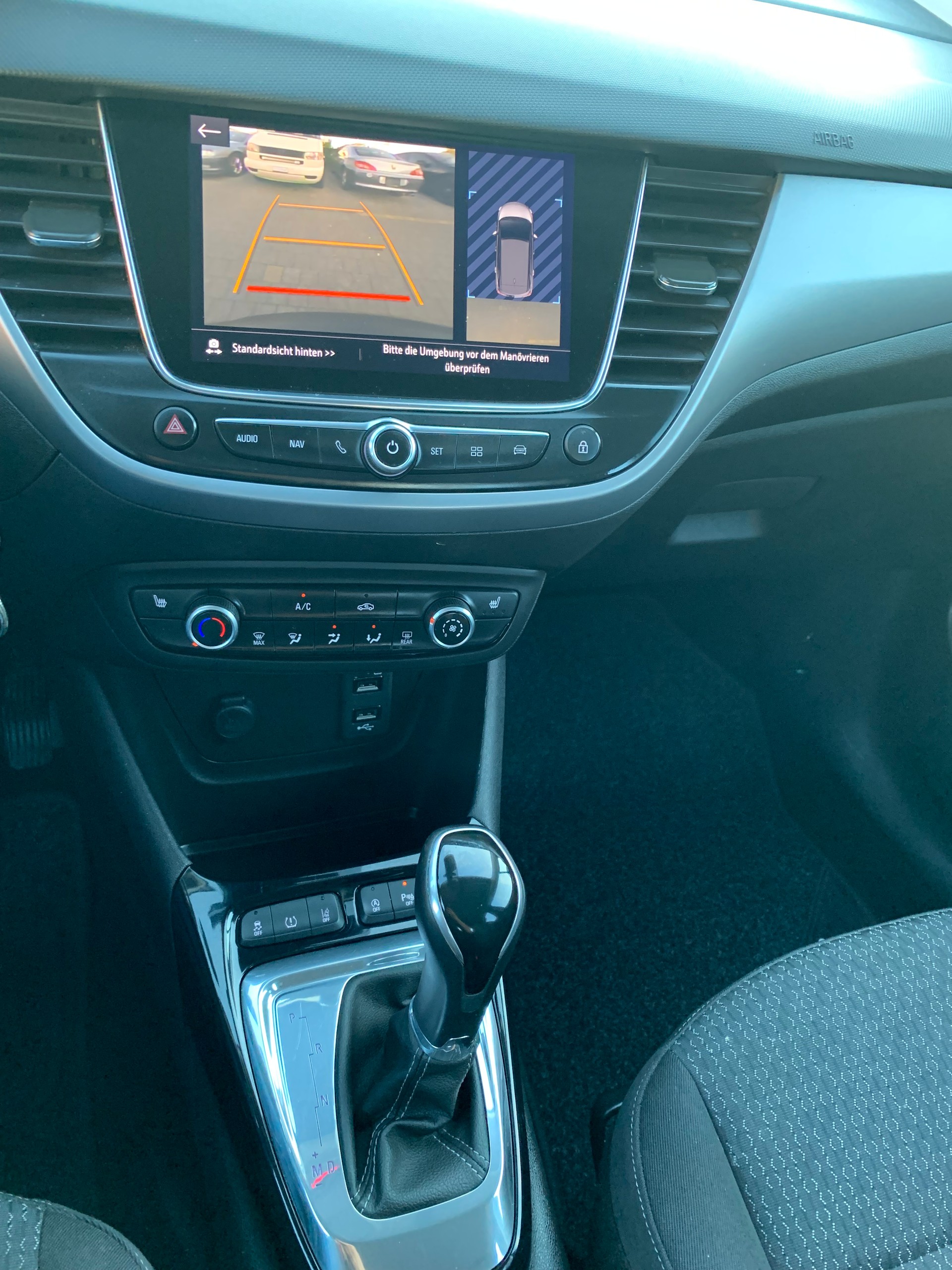 OPEL Crossland X 1.2i TP Enjoy Automatik-image-9