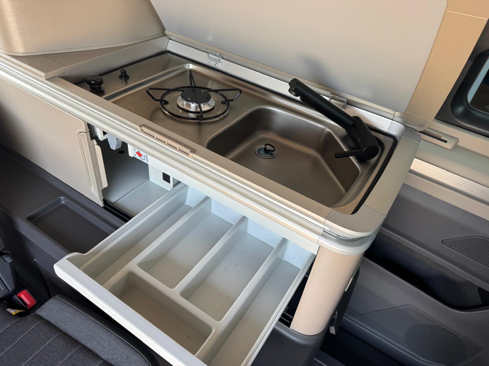 VW California eHybrid Ocean 4Motion-image-4