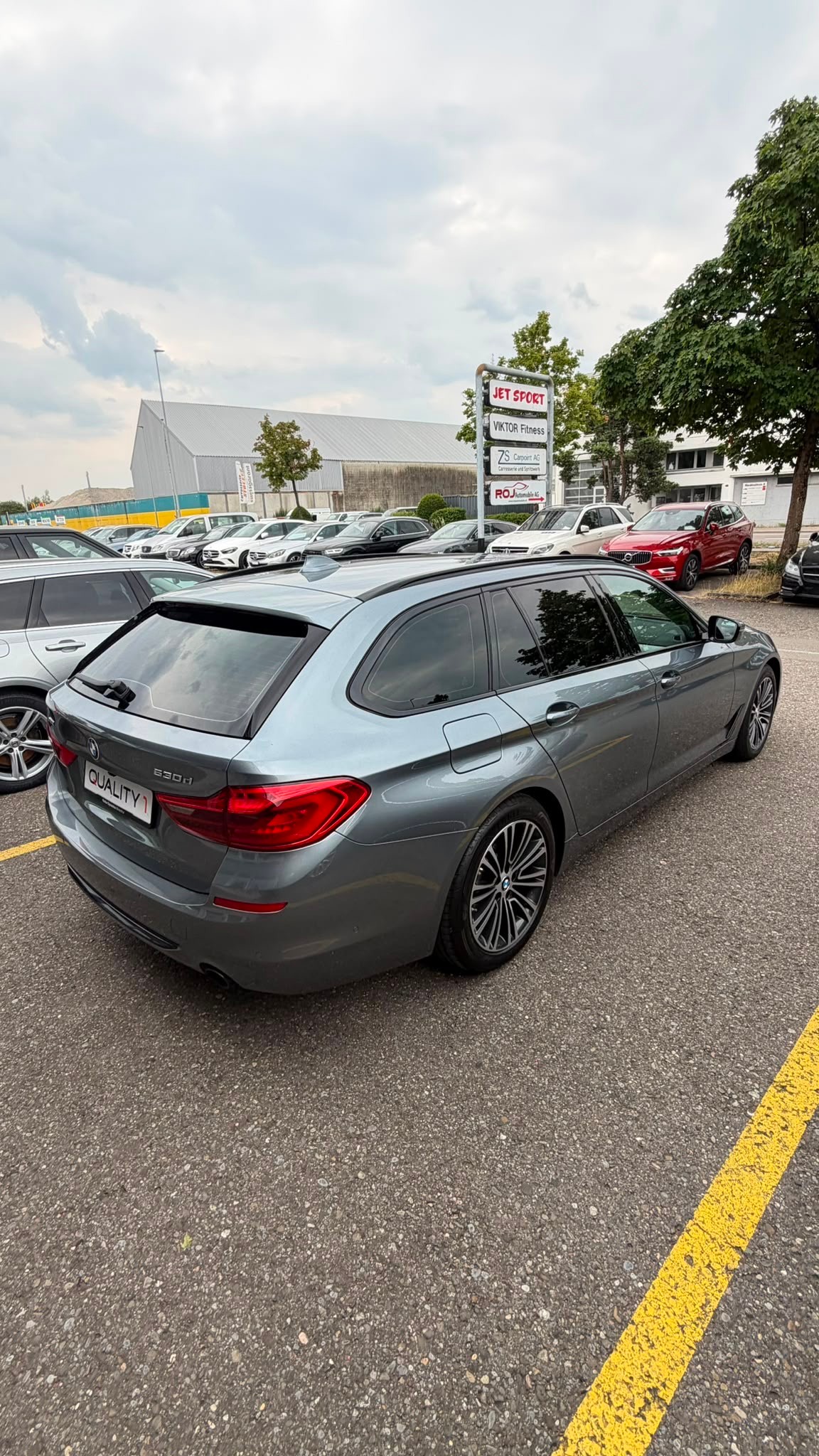 BMW 530d xDrive Touring Sport Line Steptronic-image-4