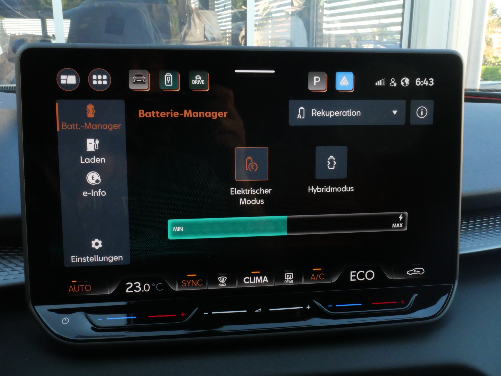 CUPRA Terramar 1.5 eHybrid DSG VZ *CH-Auslieferung, AHK schwenkbar*-image-16