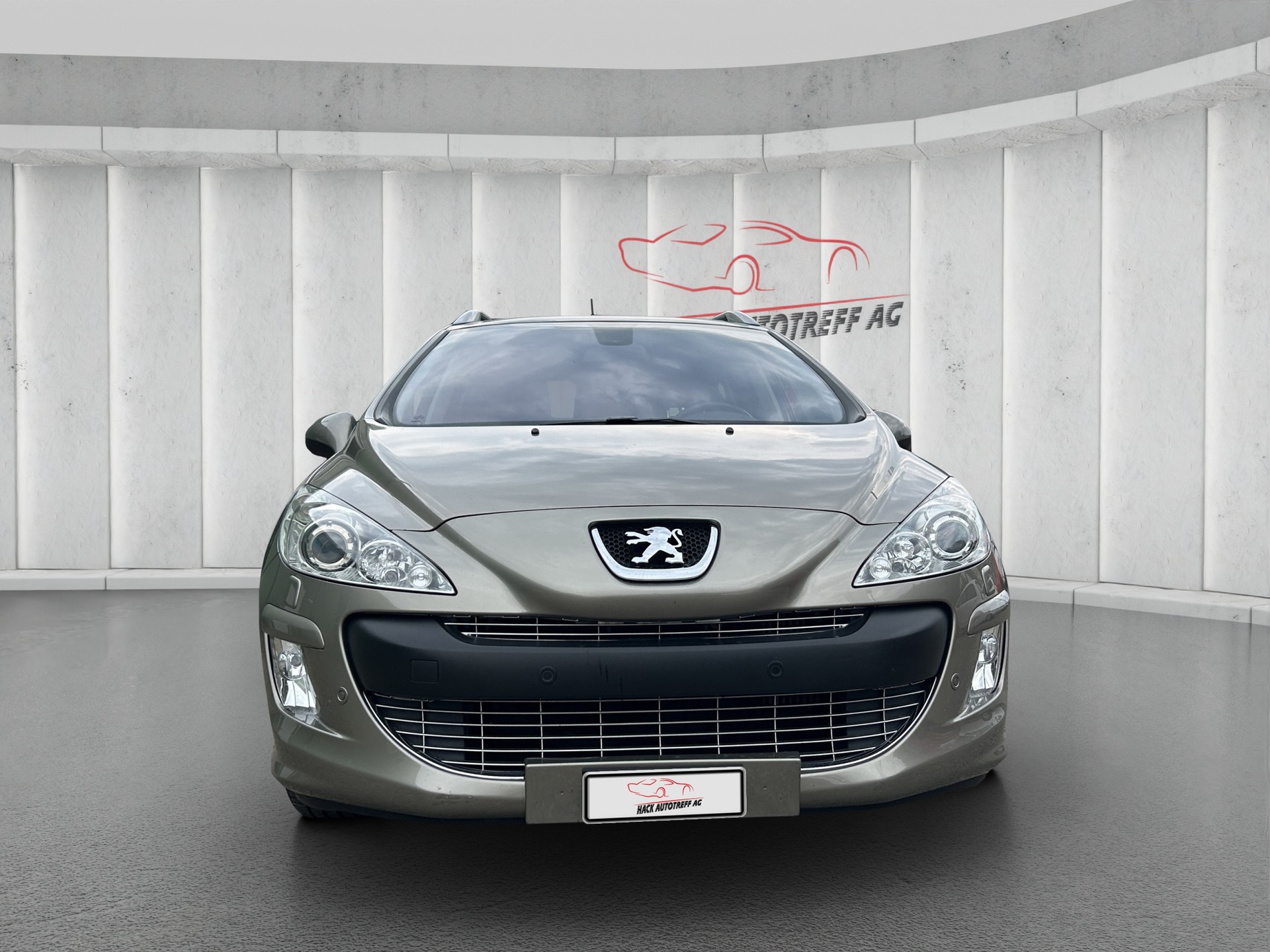 PEUGEOT 308 SW 2.0 HDI Sport Pack Automatic-image-1