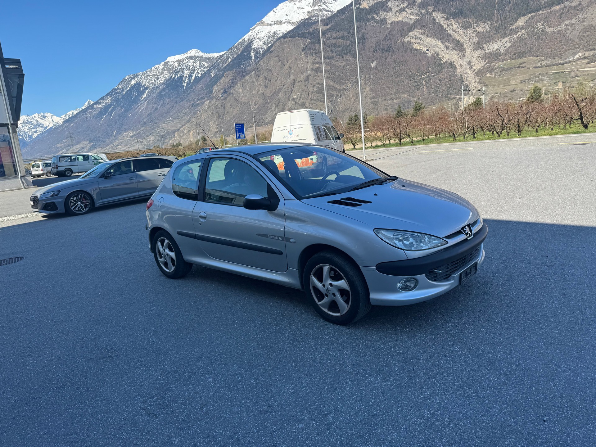PEUGEOT 206 1.6 16V (XT) Premium-image-2