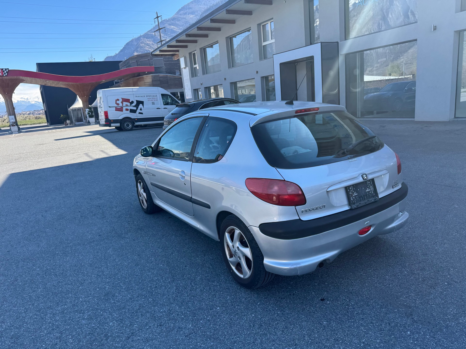 PEUGEOT 206 1.6 16V (XT) Premium-image-5