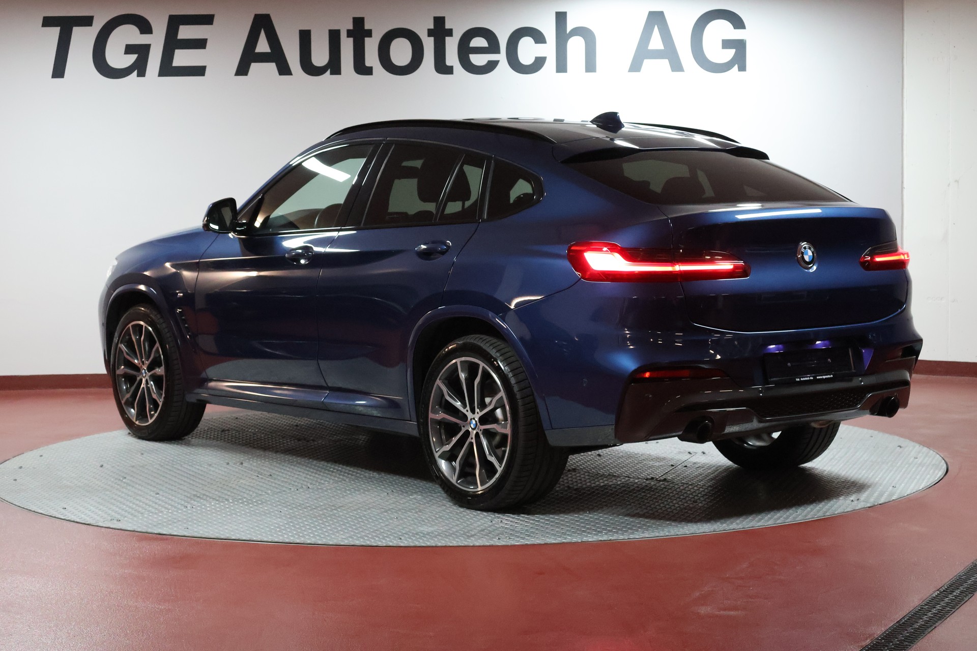 BMW X4 xDrive 48V 20d M Sport Steptronic-image-19