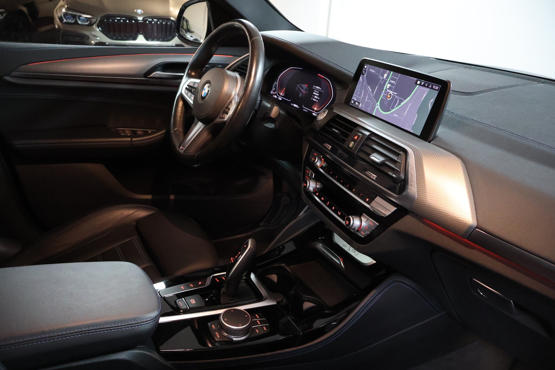 BMW X4 xDrive 48V 20d M Sport Steptronic-image-11