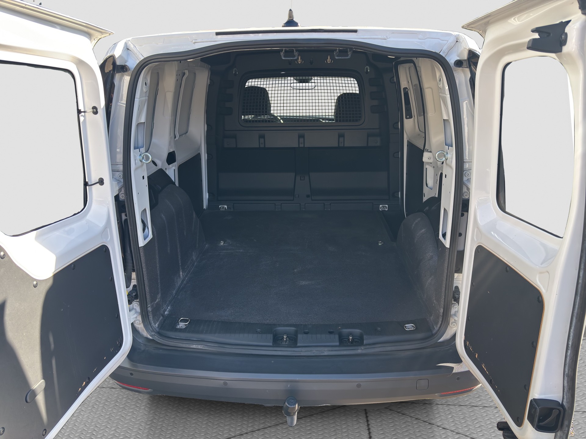 VW Caddy Cargo 2.0TDI Entry-image-10