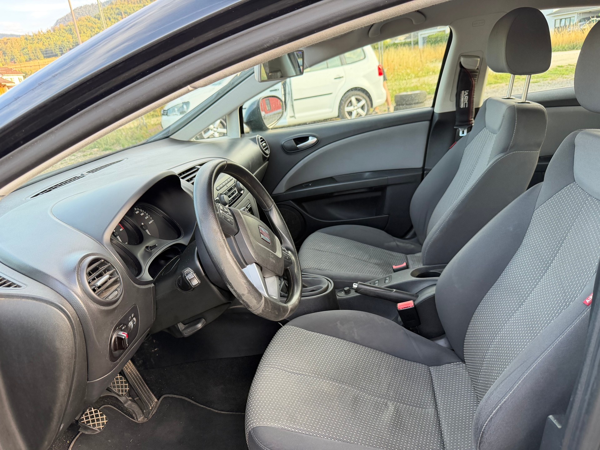SEAT 1.4 TSI cupo style-image-7