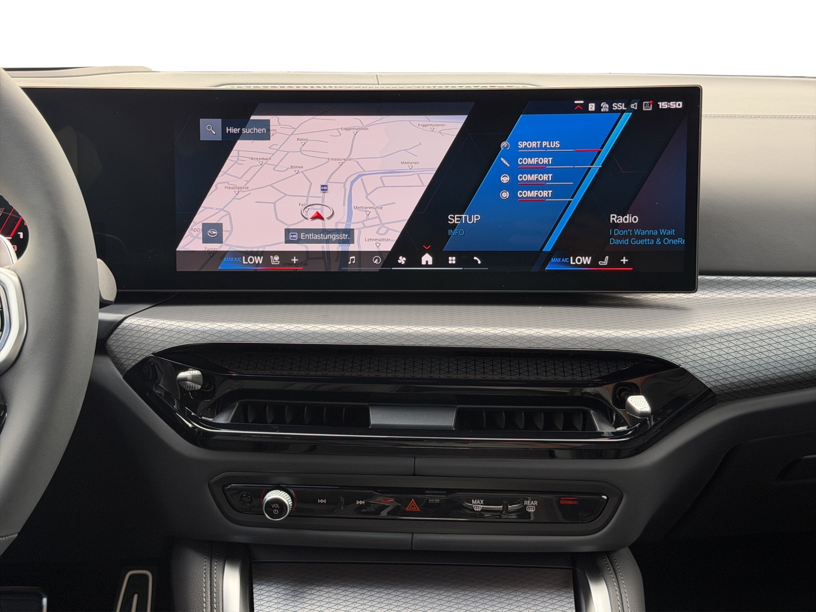 BMW M3 Touring xDrive Competition M-image-13