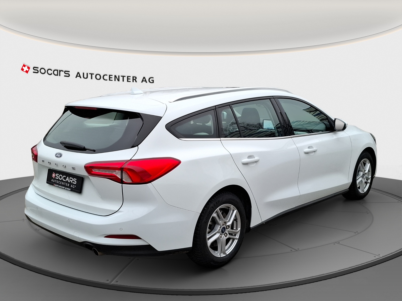 FORD Focus 1.5 TDCi Trend+ Automatic-image-2