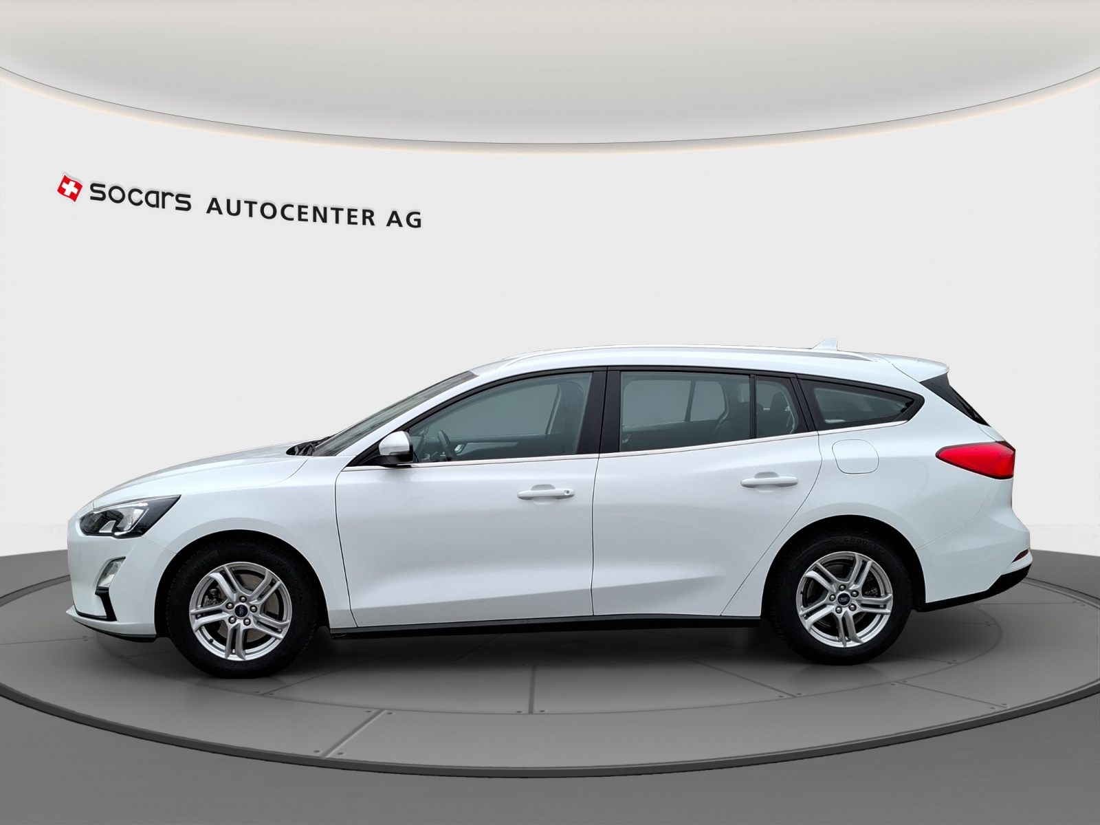 FORD Focus 1.5 TDCi Trend+ Automatic-image-5