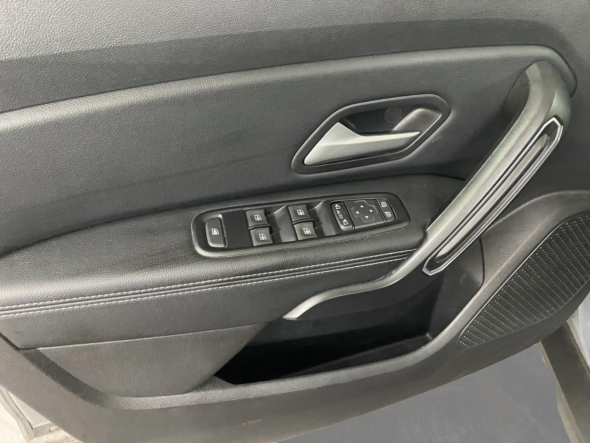 DACIA Duster TCe 150 Journey+ 4x4-image-21