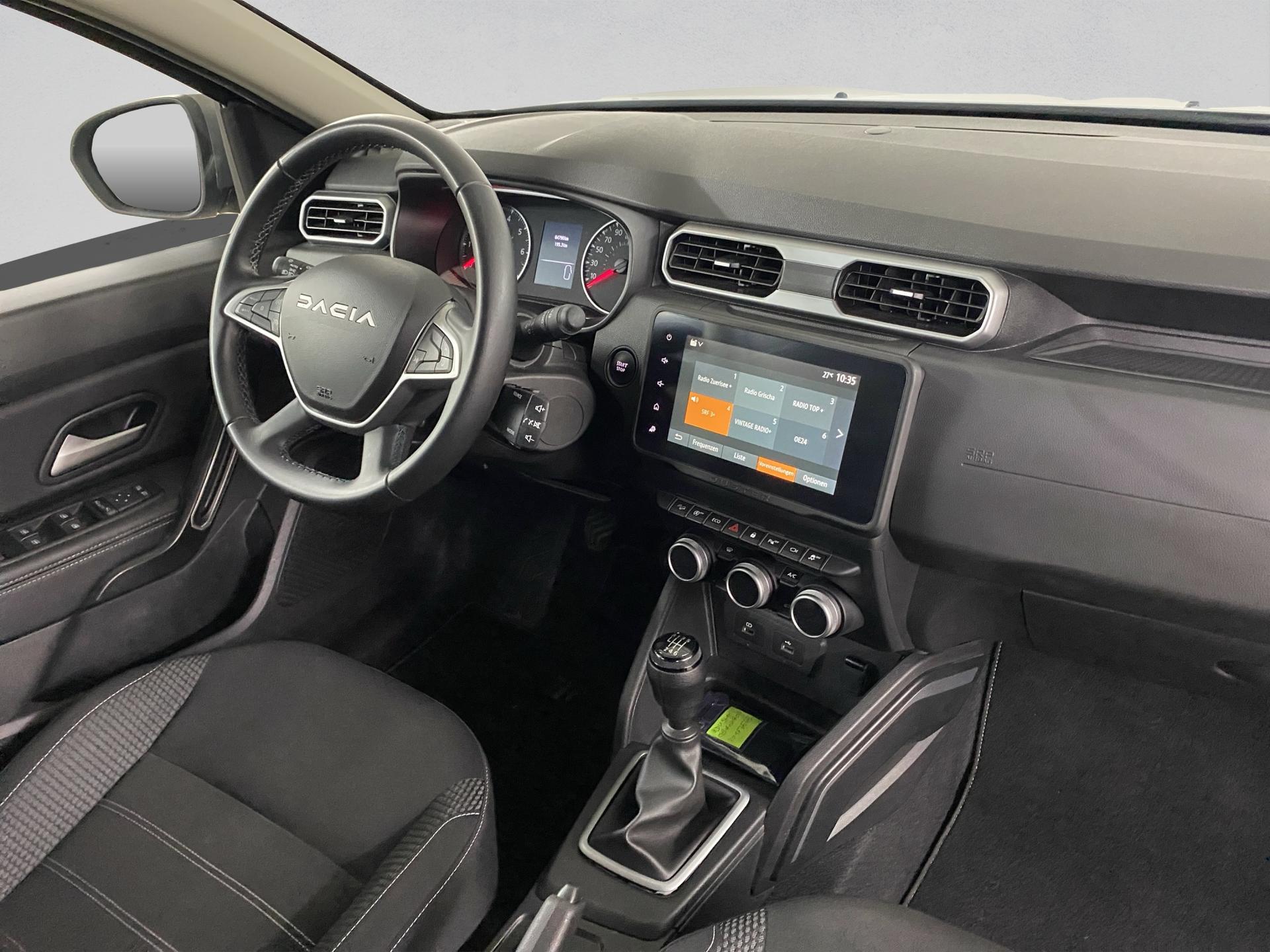 DACIA Duster TCe 150 Journey+ 4x4-image-23