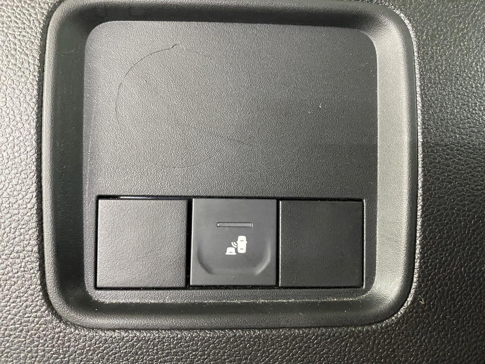 DACIA Duster TCe 150 Journey+ 4x4-image-17
