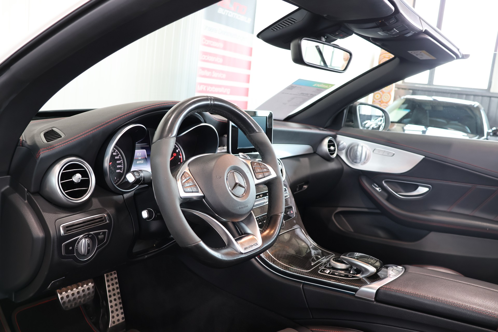 MERCEDES-BENZ C 43 Cabriolet AMG 4Matic 9G-Tronic-image-10