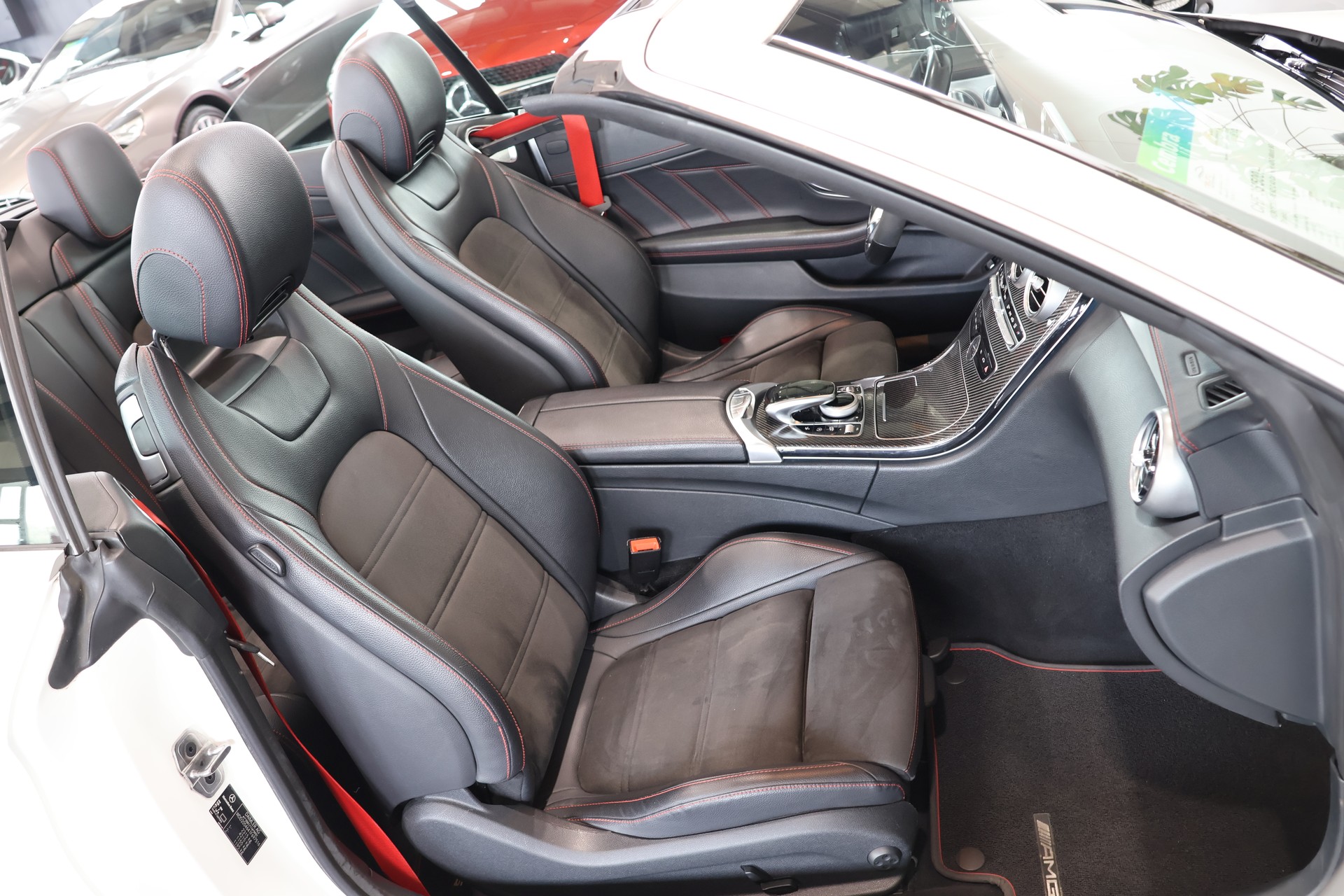 MERCEDES-BENZ C 43 Cabriolet AMG 4Matic 9G-Tronic-image-14