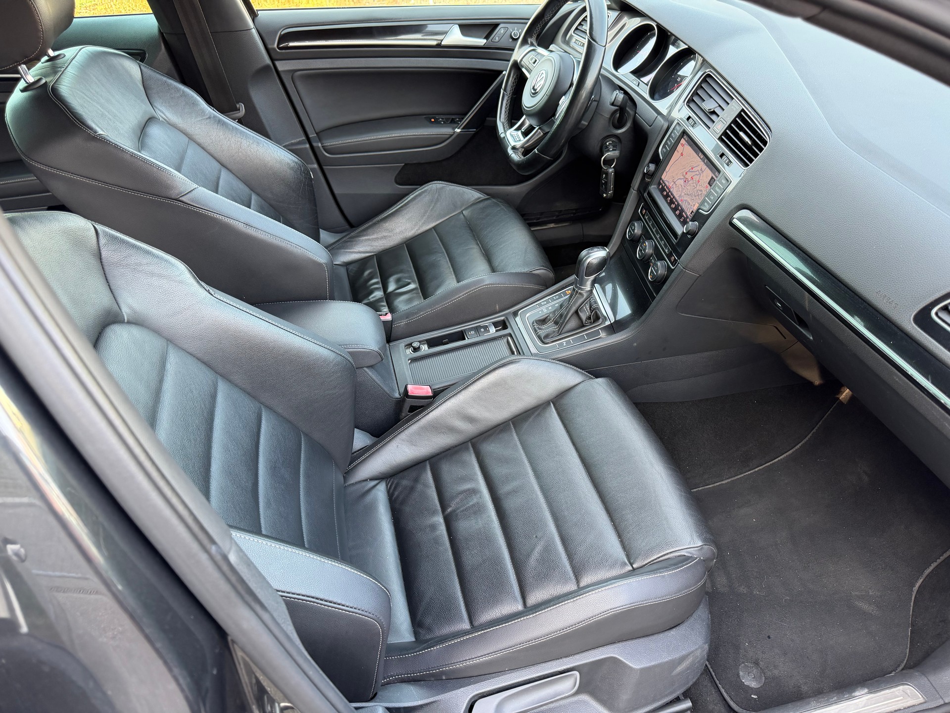 VW Golf Variant 2.0 TDI GTD DSG-image-6