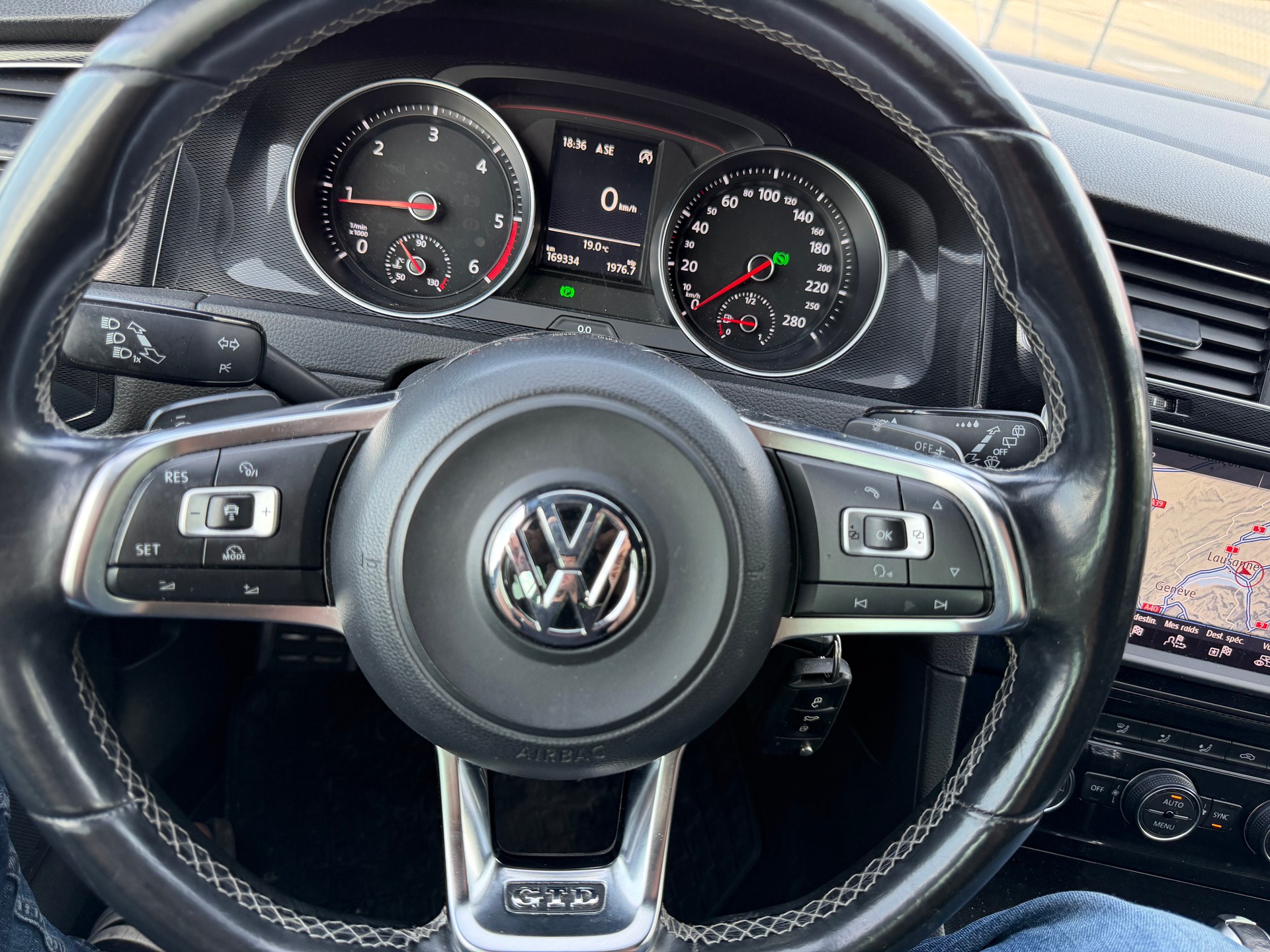 VW Golf Variant 2.0 TDI GTD DSG-image-8