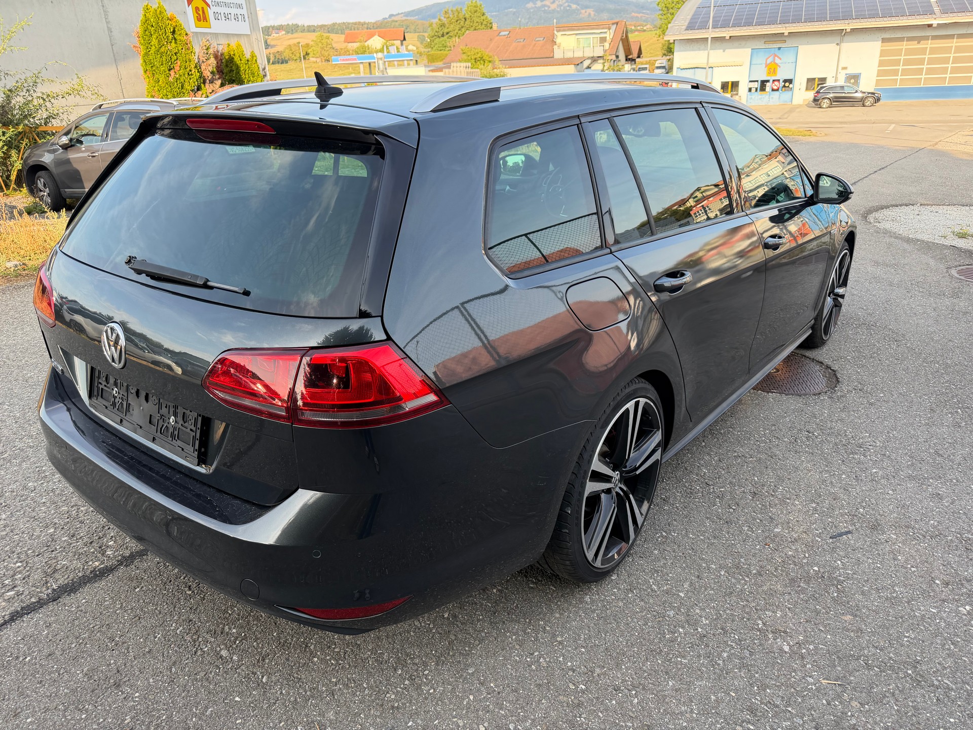 VW Golf Variant 2.0 TDI GTD DSG-image-3