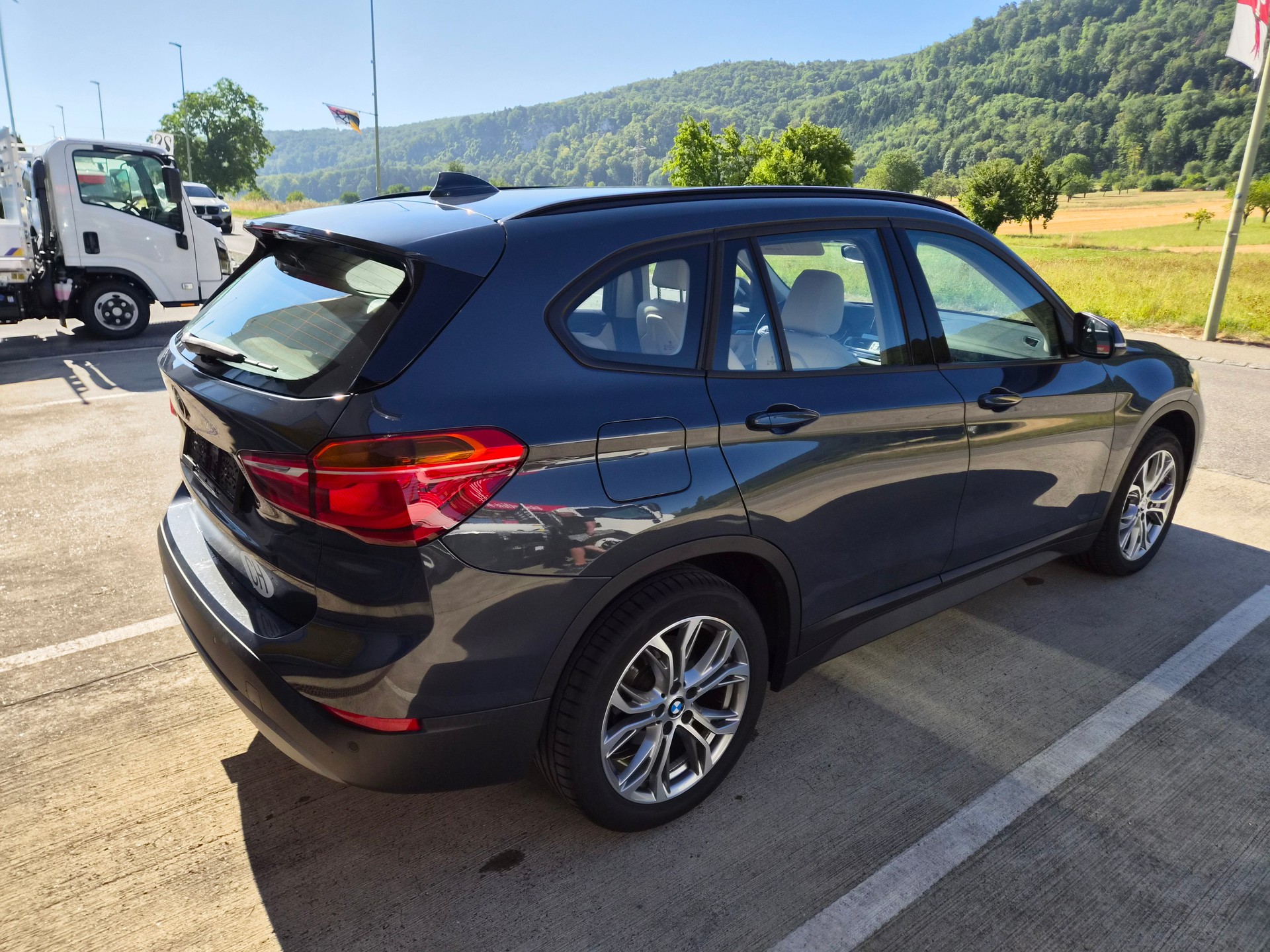 BMW X1 xDrive 18d xLine Steptronic-image-4