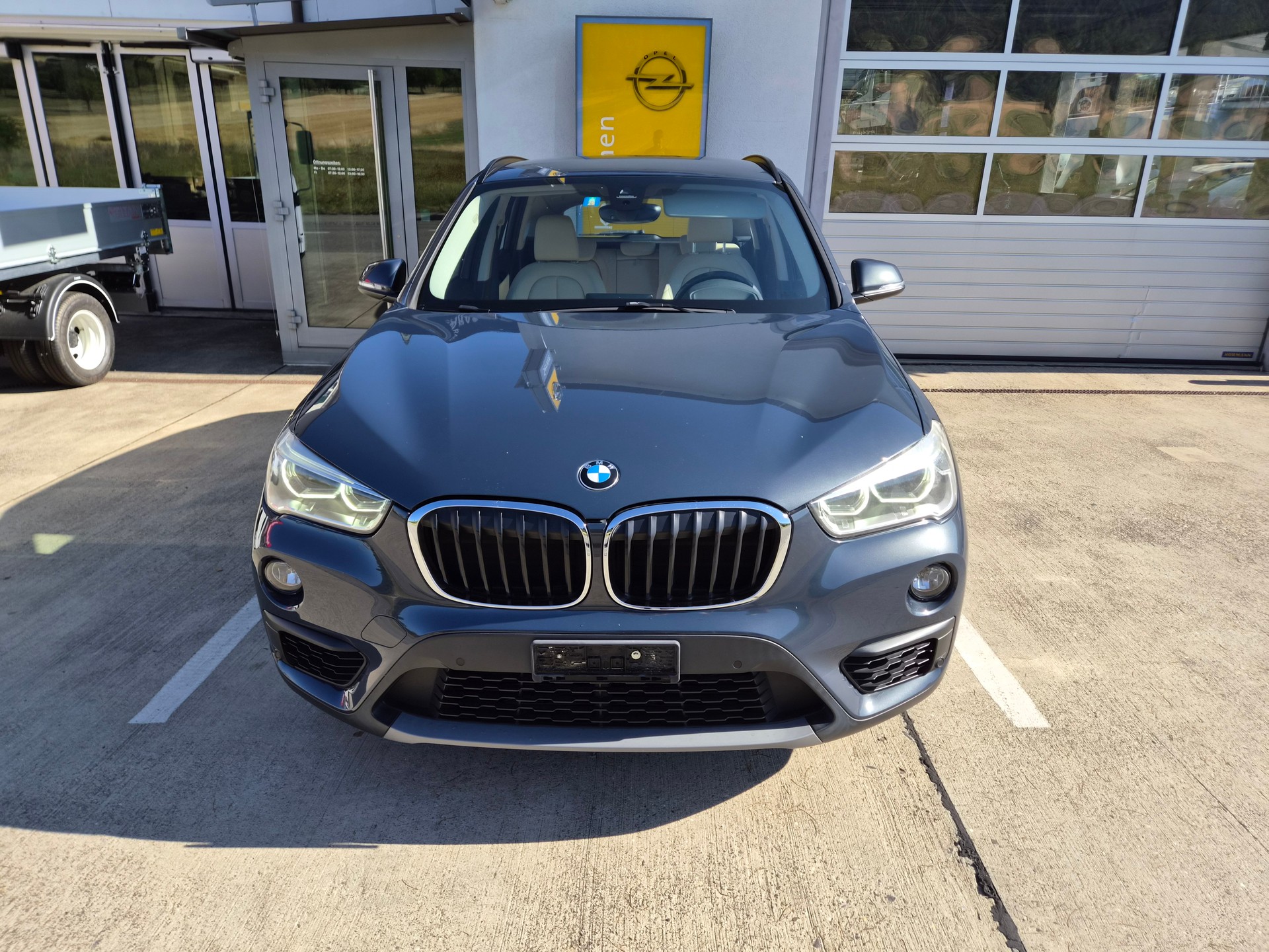 BMW X1 xDrive 18d xLine Steptronic-image-1