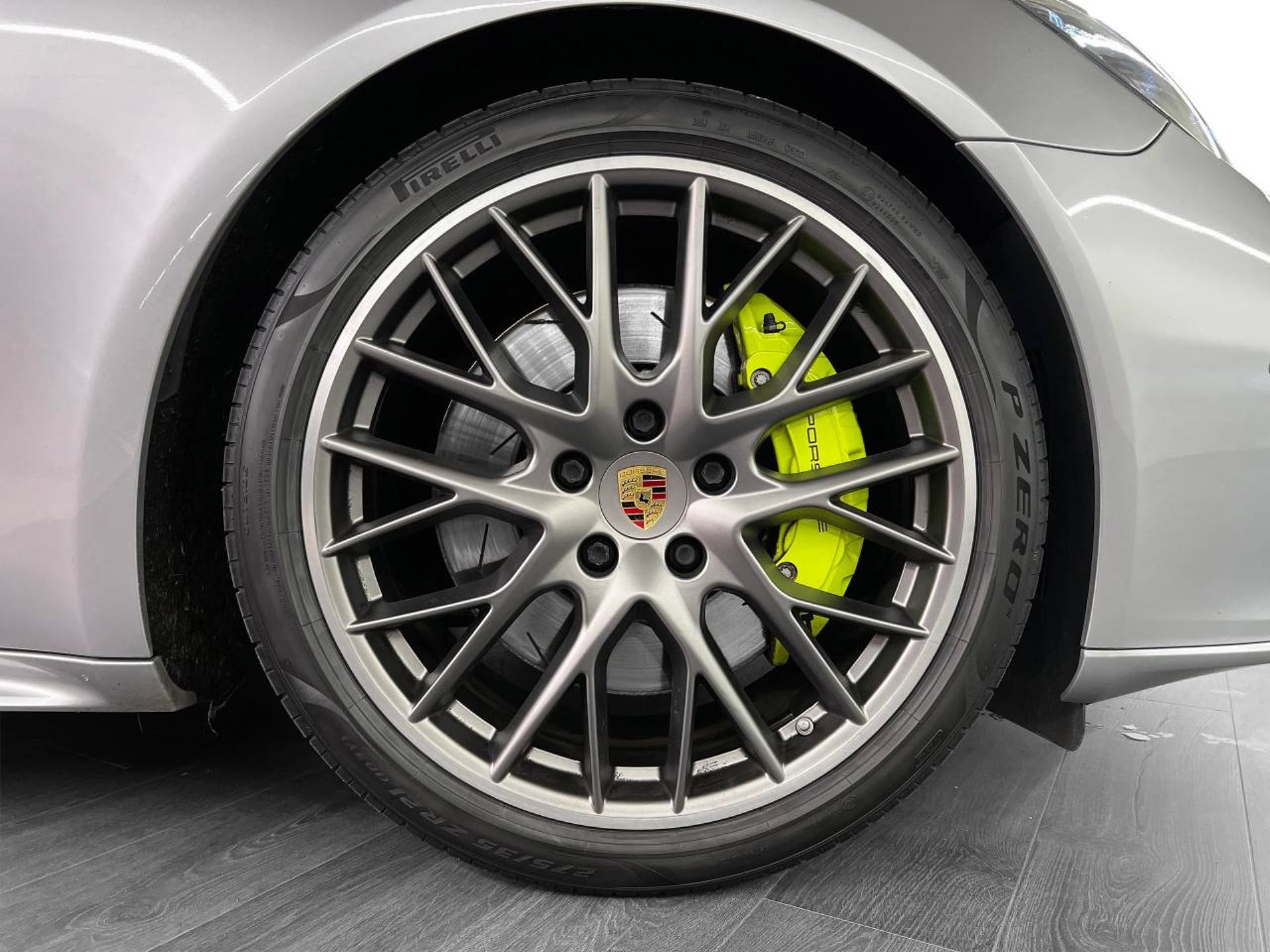PORSCHE Panamera 4 E-Hybrid Sport Turismo-image-10
