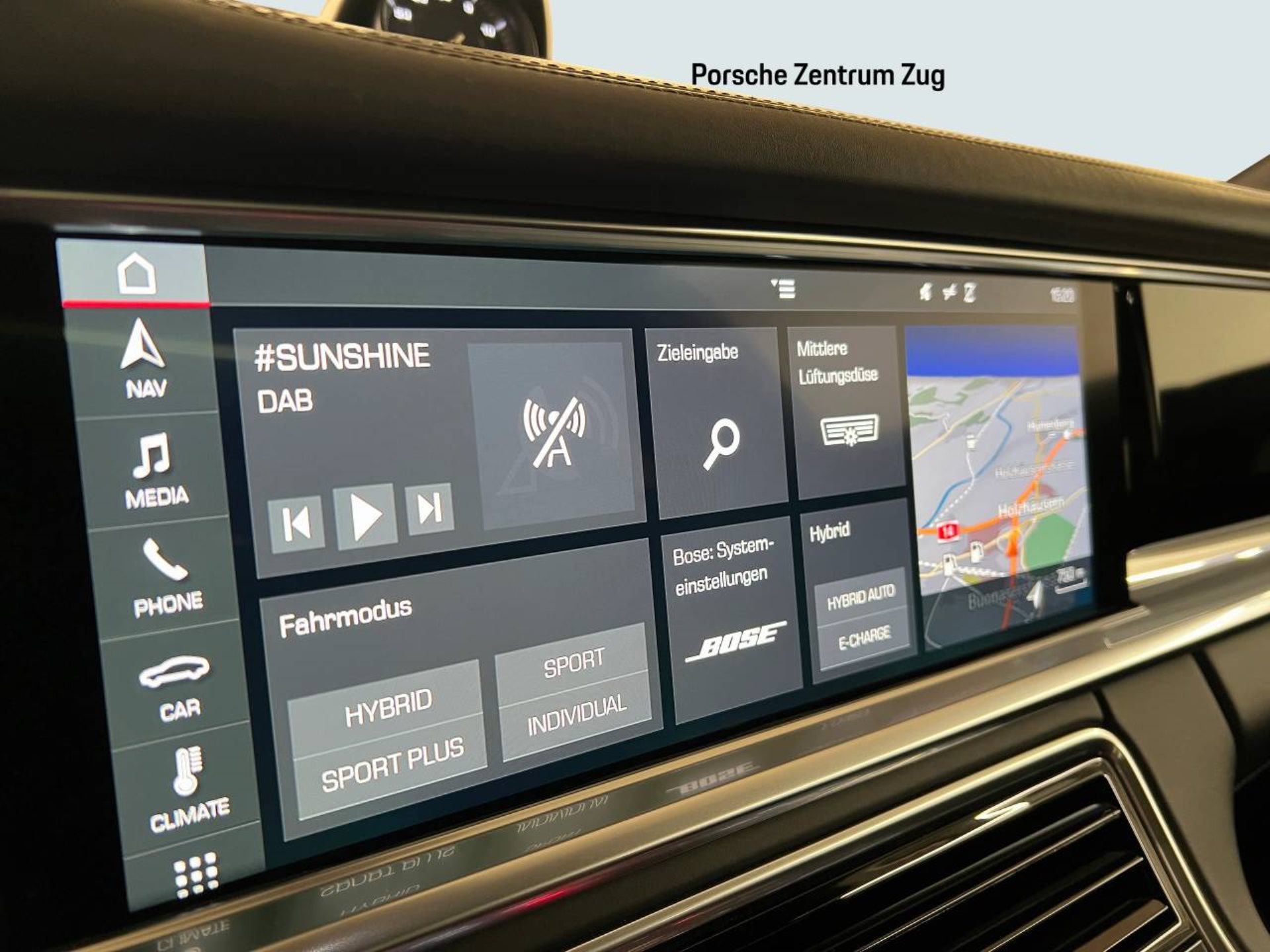 PORSCHE Panamera 4 E-Hybrid Sport Turismo-image-27