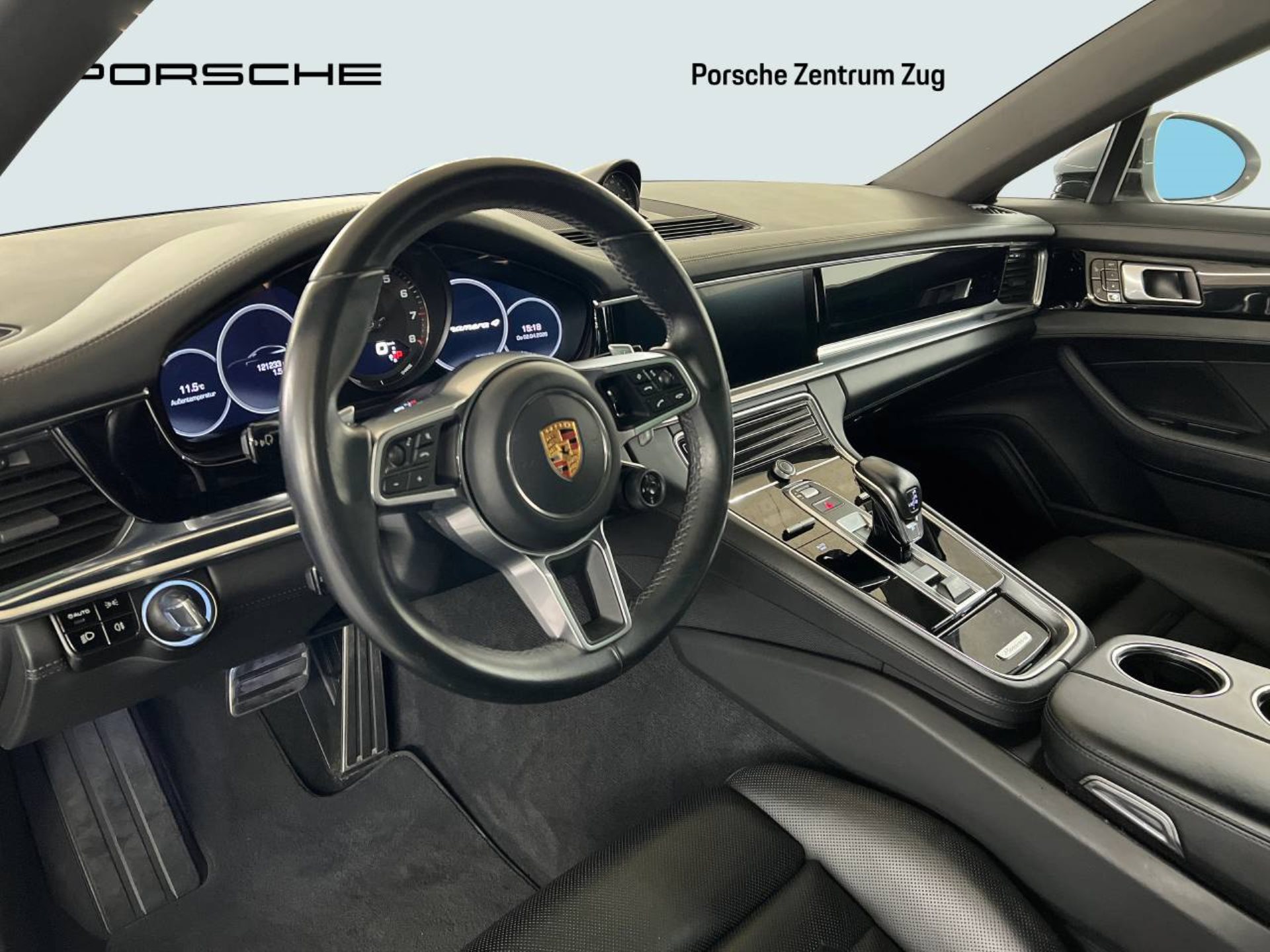 PORSCHE Panamera 4 E-Hybrid Sport Turismo-image-3
