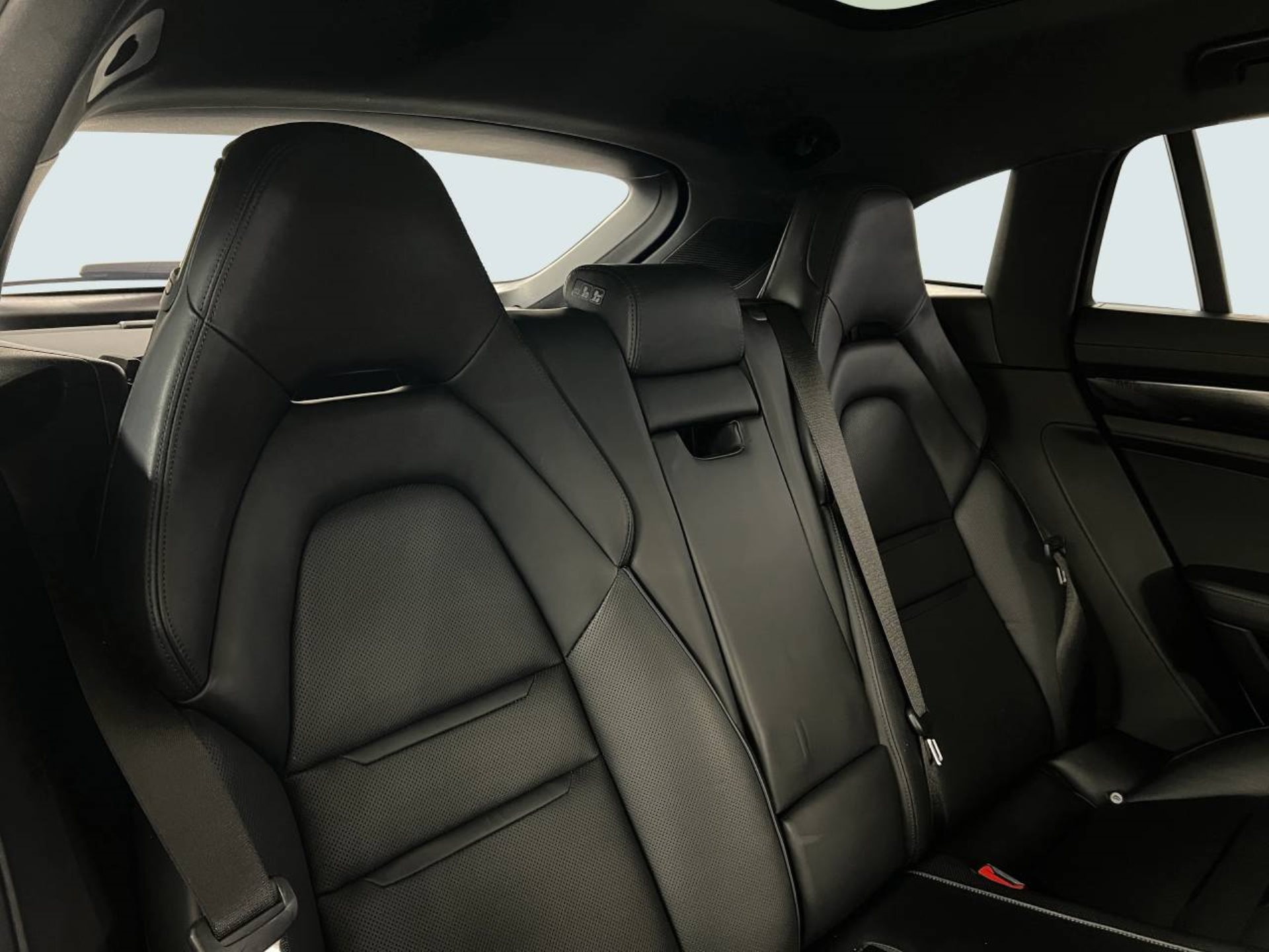 PORSCHE Panamera 4 E-Hybrid Sport Turismo-image-22