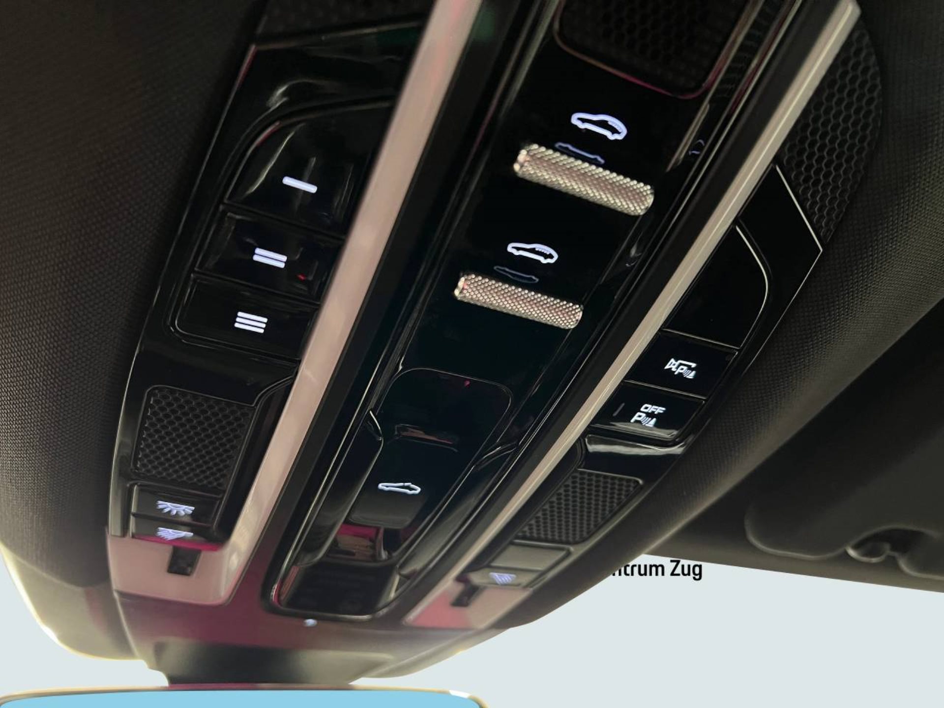 PORSCHE Panamera 4 E-Hybrid Sport Turismo-image-26