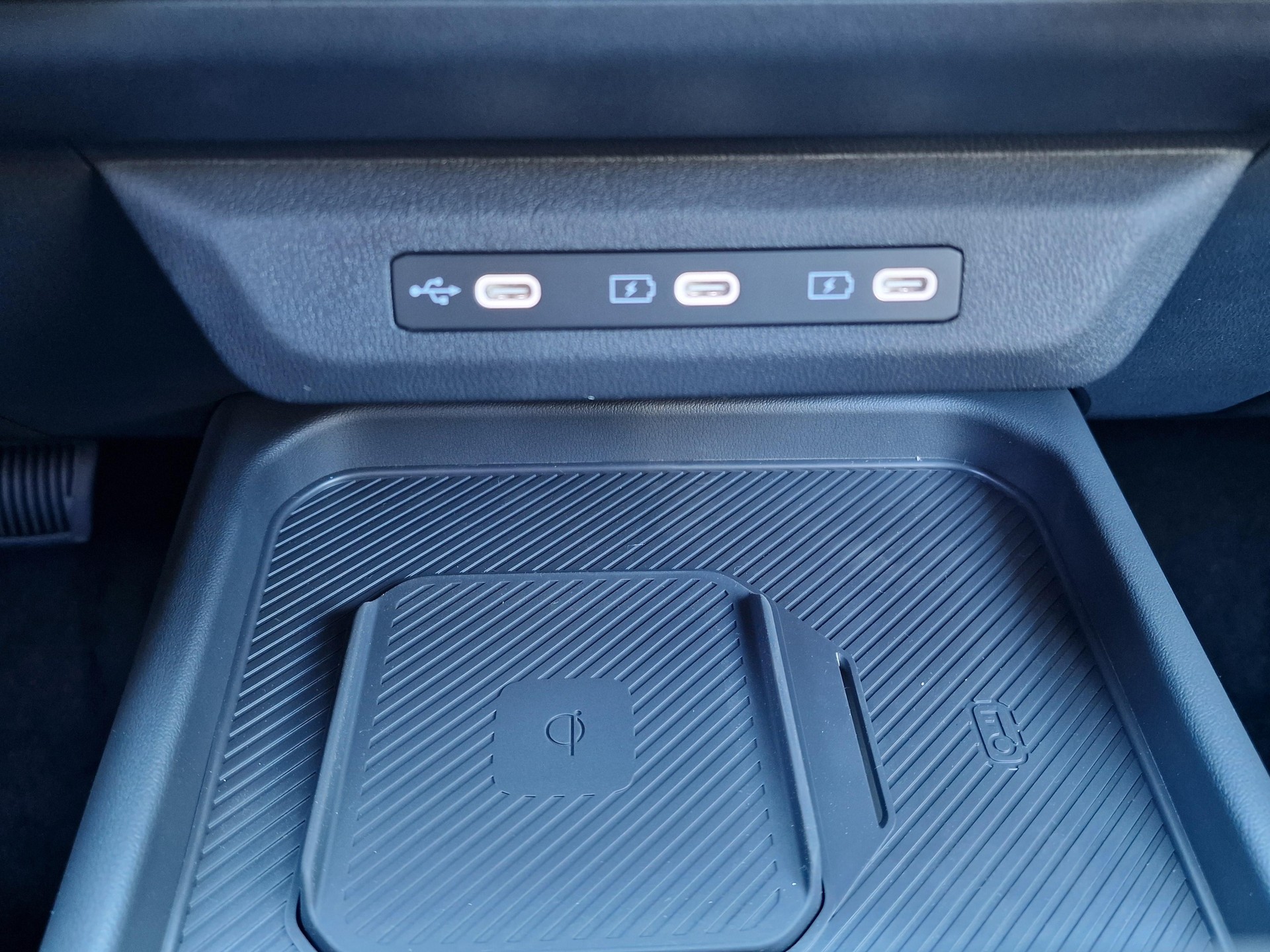 KIA Seltos 1.6 T-GDi Style-image-11