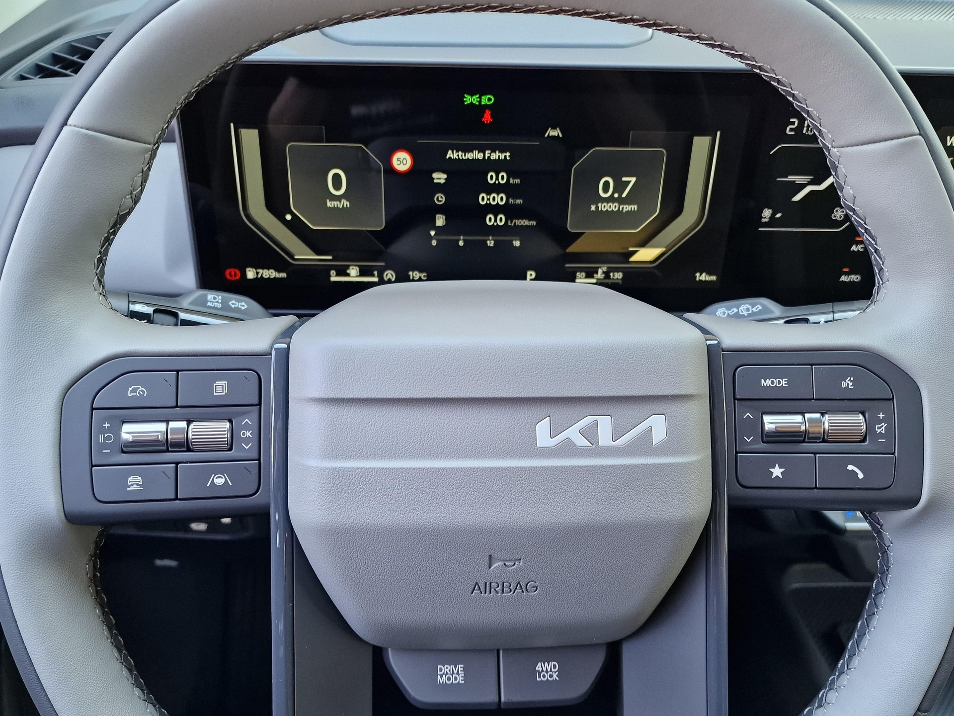 KIA Seltos 1.6 T-GDi Style-image-9