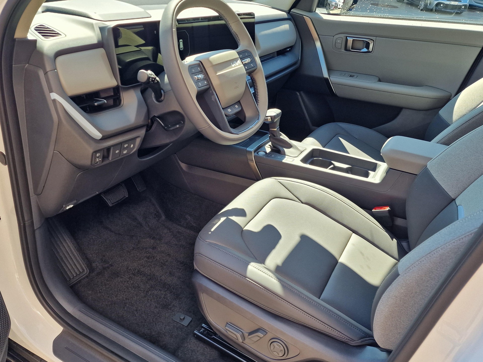 KIA Seltos 1.6 T-GDi Style-image-7