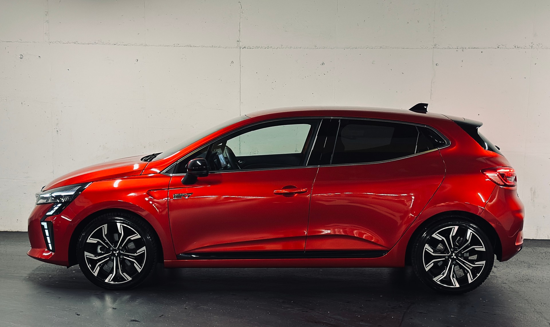 MITSUBISHI COLT 1.6 HEV Instyle Automat-image-4