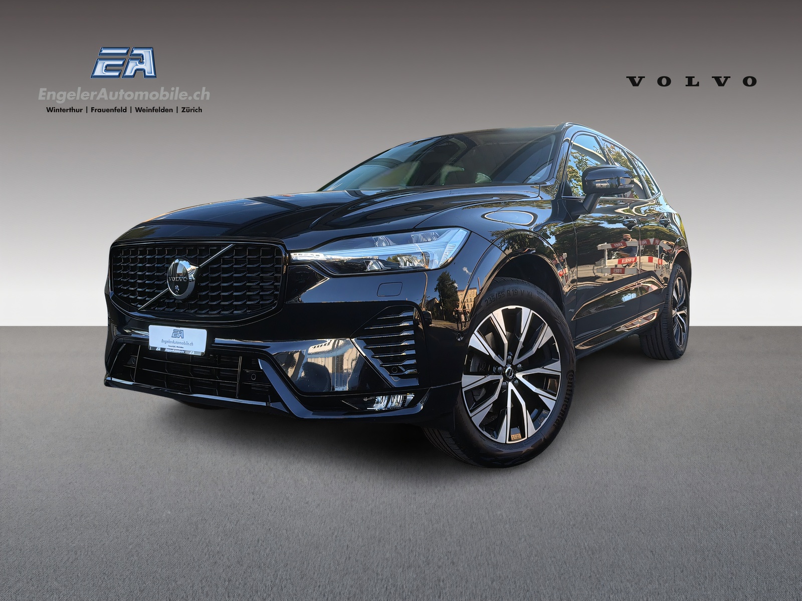 VOLVO XC60 B5 Benzin Mild Hybrid AWD Plus Dark Geartronic-image-0
