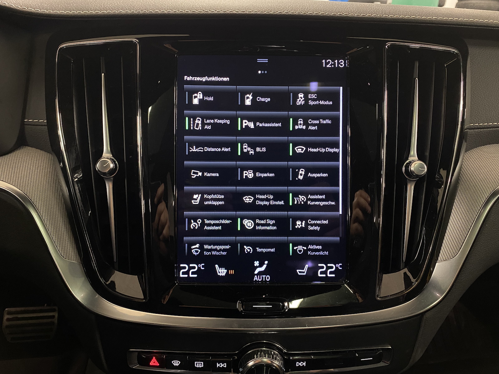 VOLVO V60 2.0 T8 TE Polestar eAWD-image-12