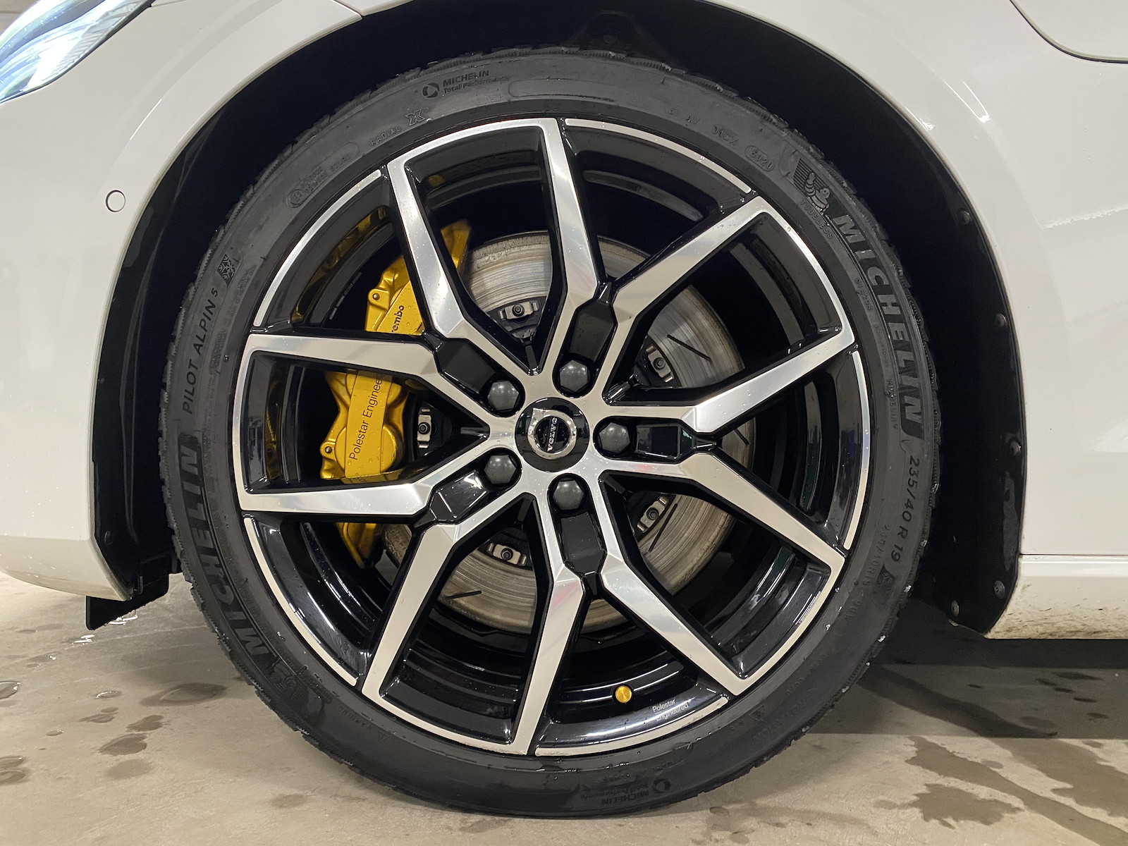 VOLVO V60 2.0 T8 TE Polestar eAWD-image-15